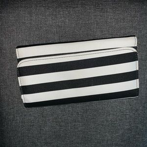 Organic leather wallet